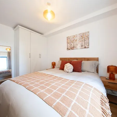 Stylish And Trendy 2bed In Centre Lejlighed Dublin