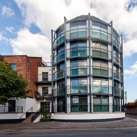 Stylish And Trendy 2bed In Centre Dublin