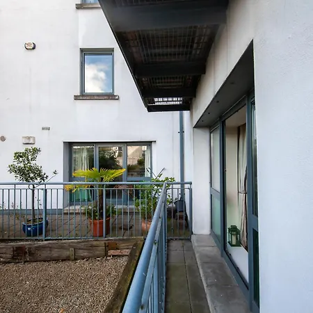 Stylish And Trendy 2bed In Centre Διαμέρισμα *